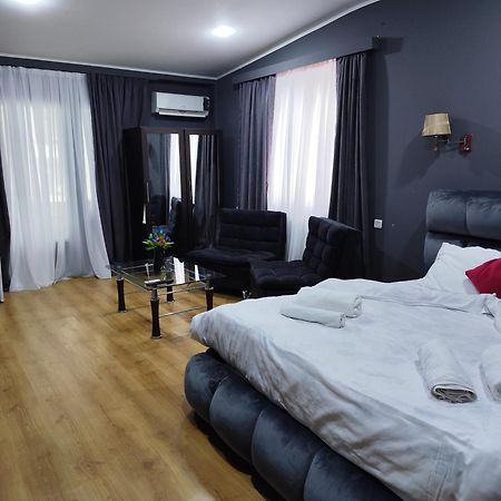 Hotel 770 Batumi Ngoại thất bức ảnh