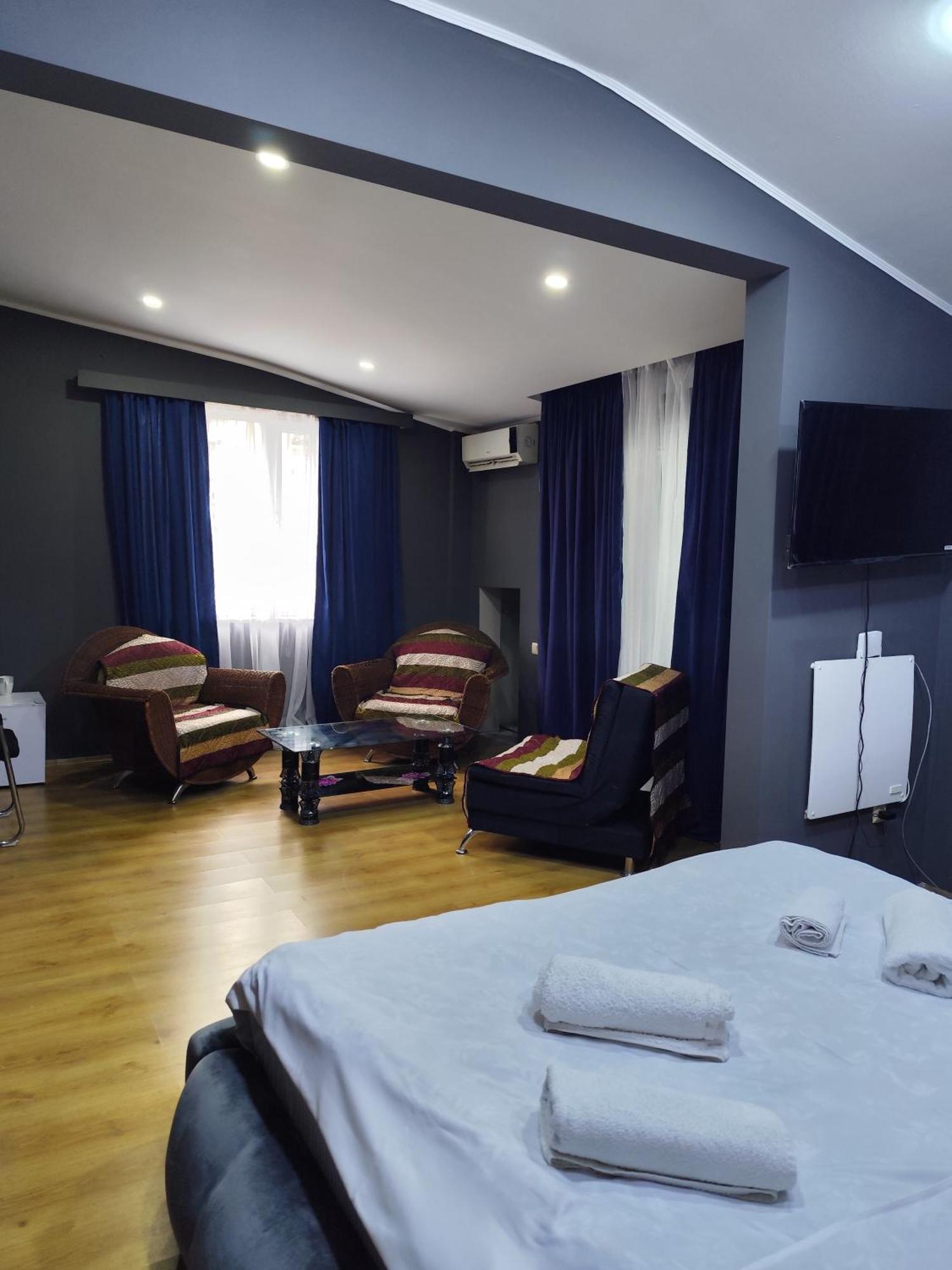 Hotel 770 Batumi Ngoại thất bức ảnh